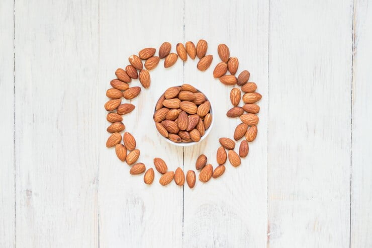 تصویر 1 از خرید مغز بادام درختی + قیمت فروش استثنایی